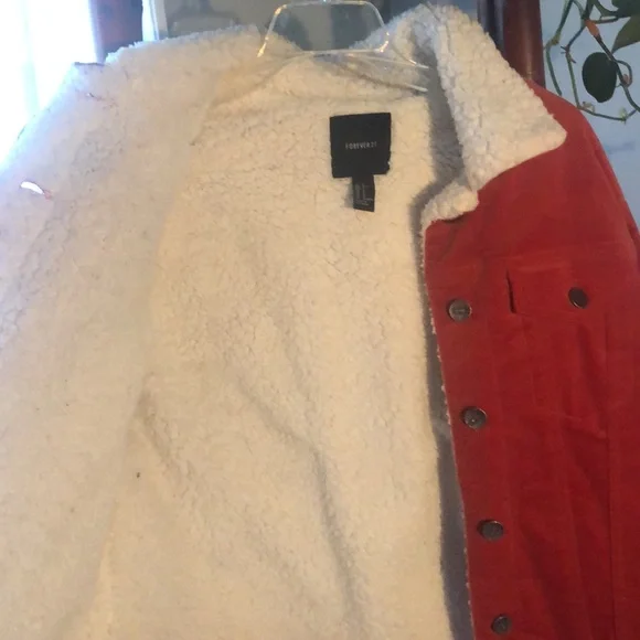 Forever 21 Sherpa lined velvet like bomber. Size Small. Burnt orange - Picture 5 of 6